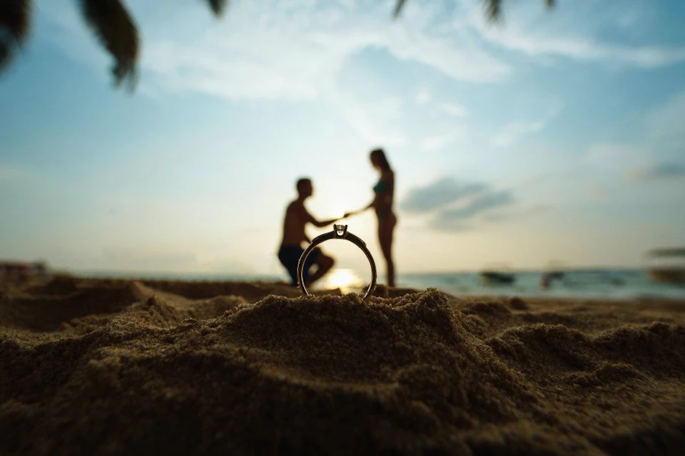 engagement ring traditions