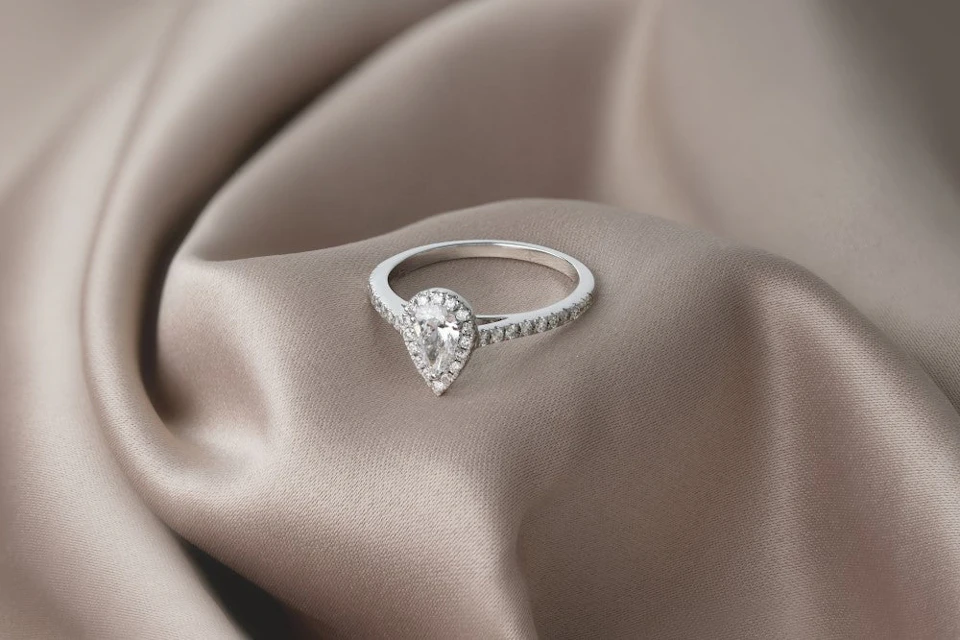 10 Best Diamond Engagement Rings