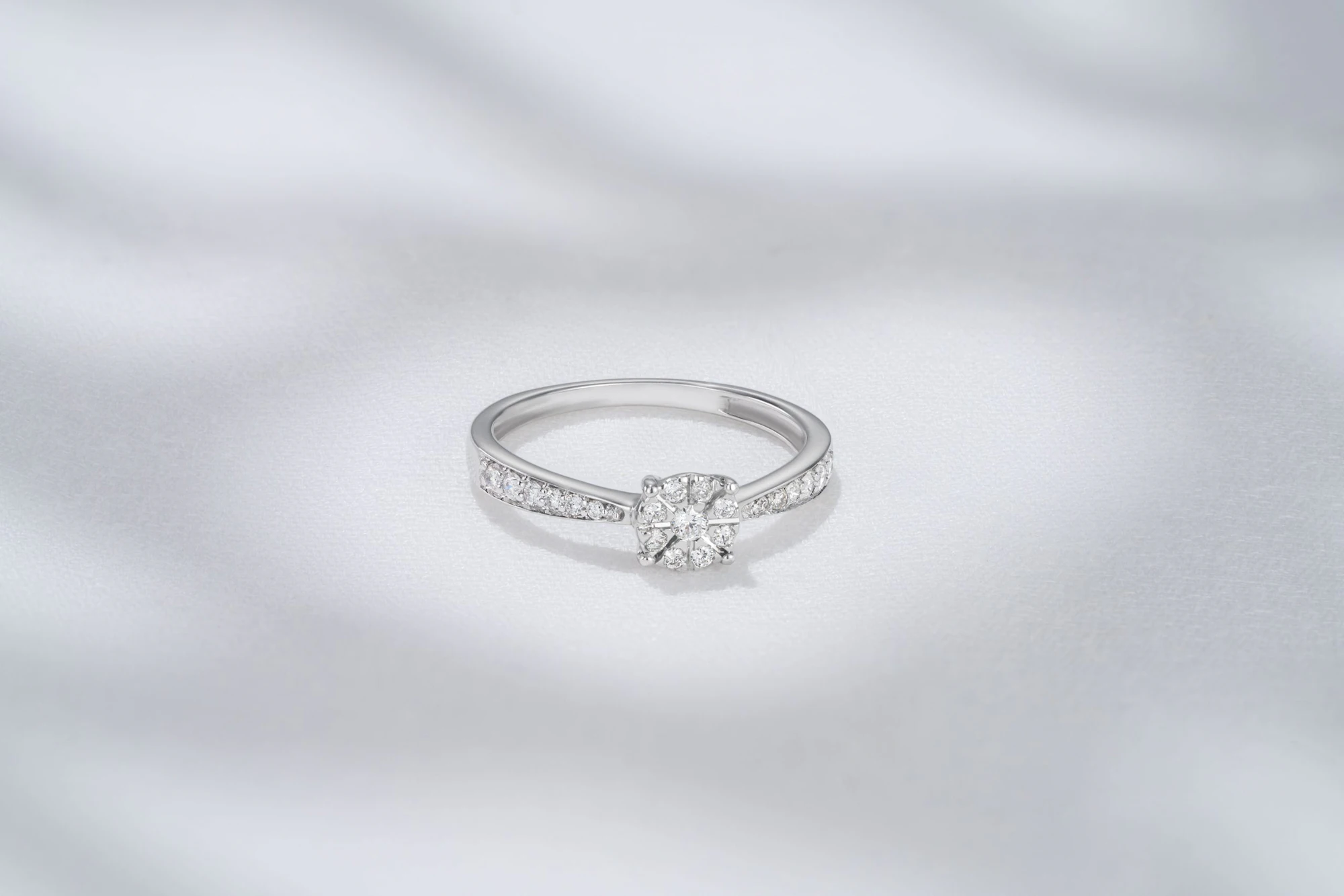 tapered band diamond ring