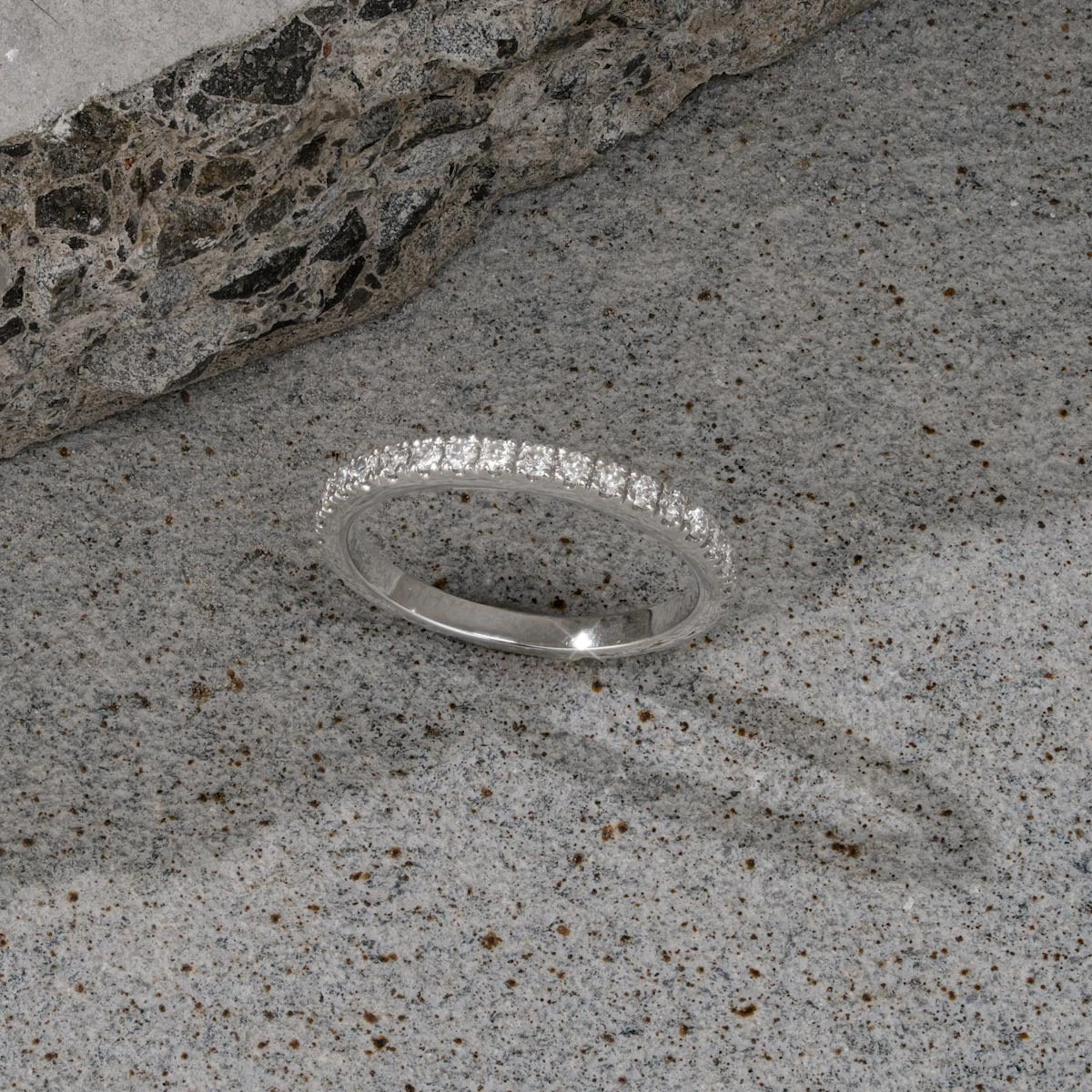 diamond wedding ring