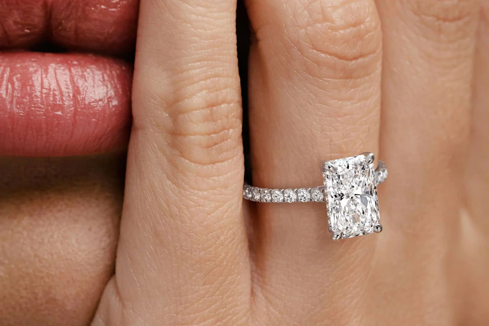 diamond engagement ring