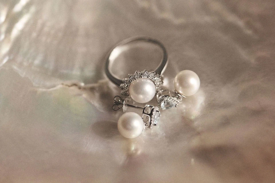 Pearl jewellery