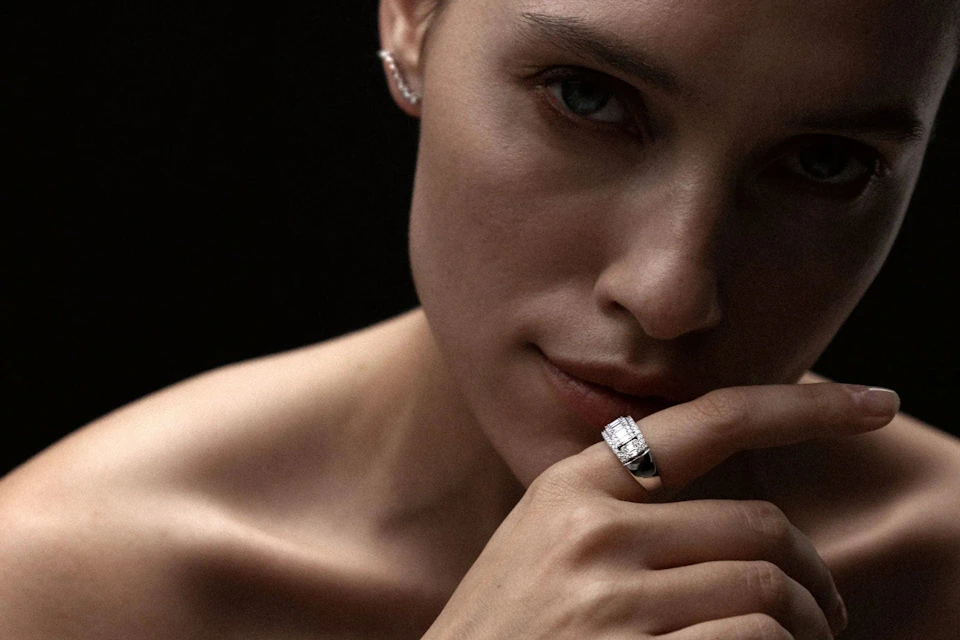 woman with baguette cut diamond ring