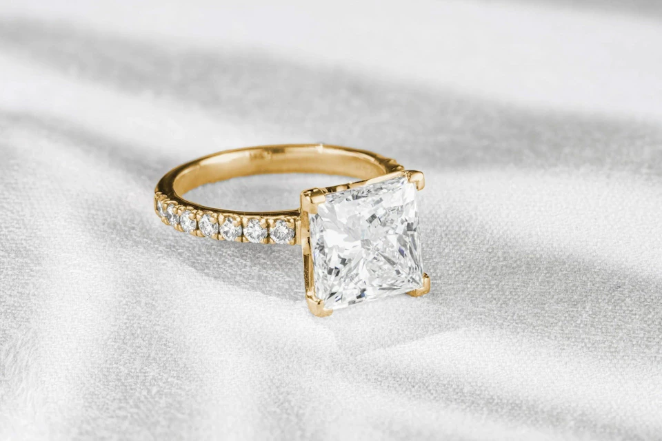 princess cut diamond ring
