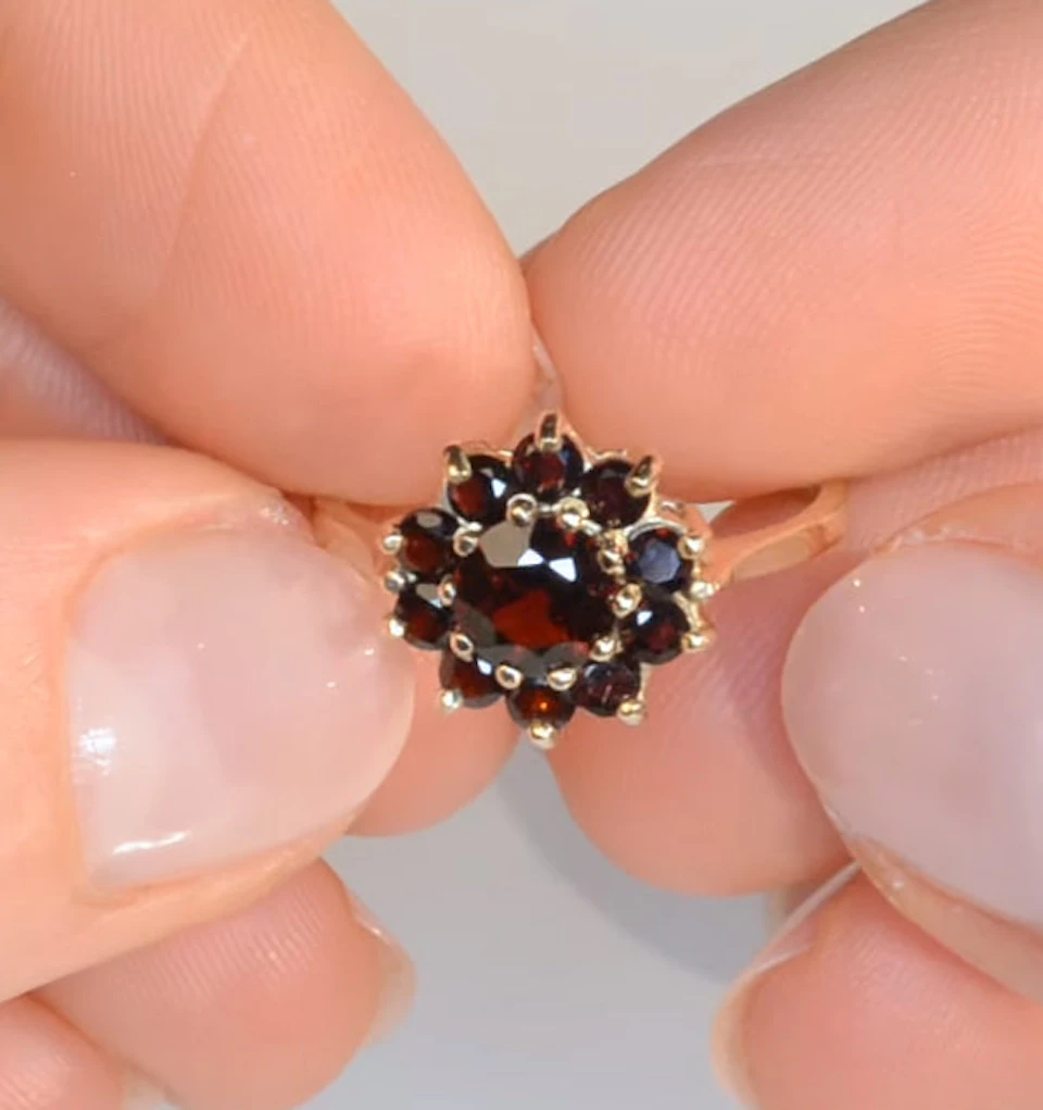 Garnet Ring 9K Yellow Gold