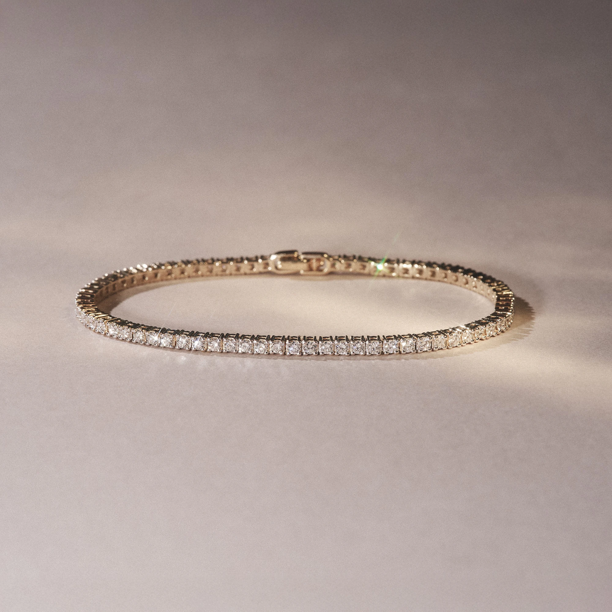 3ct Diamond Tennis Bracelet Claw Set in 9K Yellow Gold