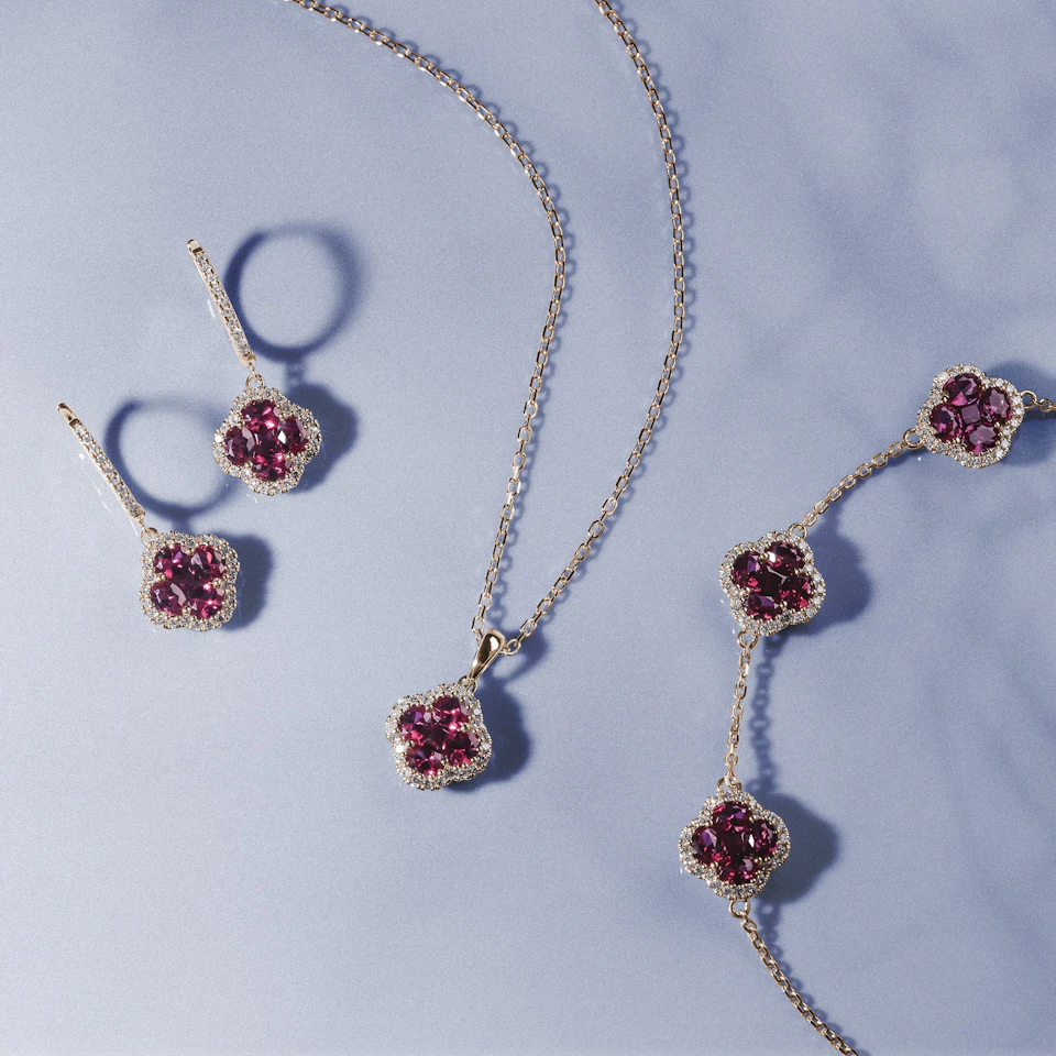 Alegria 3 Clover Lab Ruby Bracelet 2.70ct in 18k Gold Vermeil