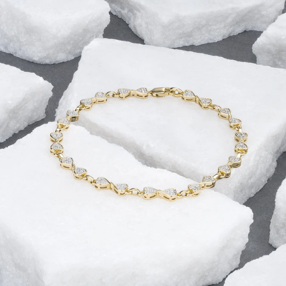 0.25ct Diamond Heart Bracelet Set In 18K Gold Vermeil