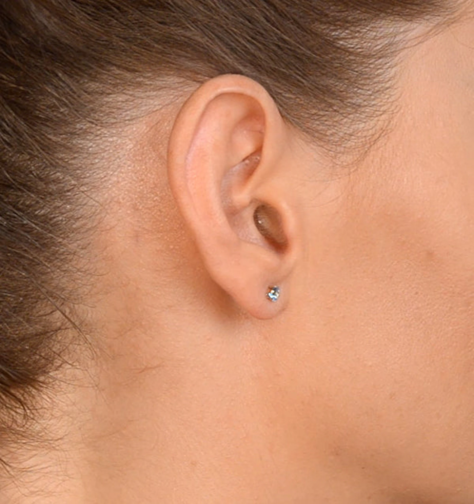 Blue Topaz 4mm 9K Yellow Gold Stud Earrings