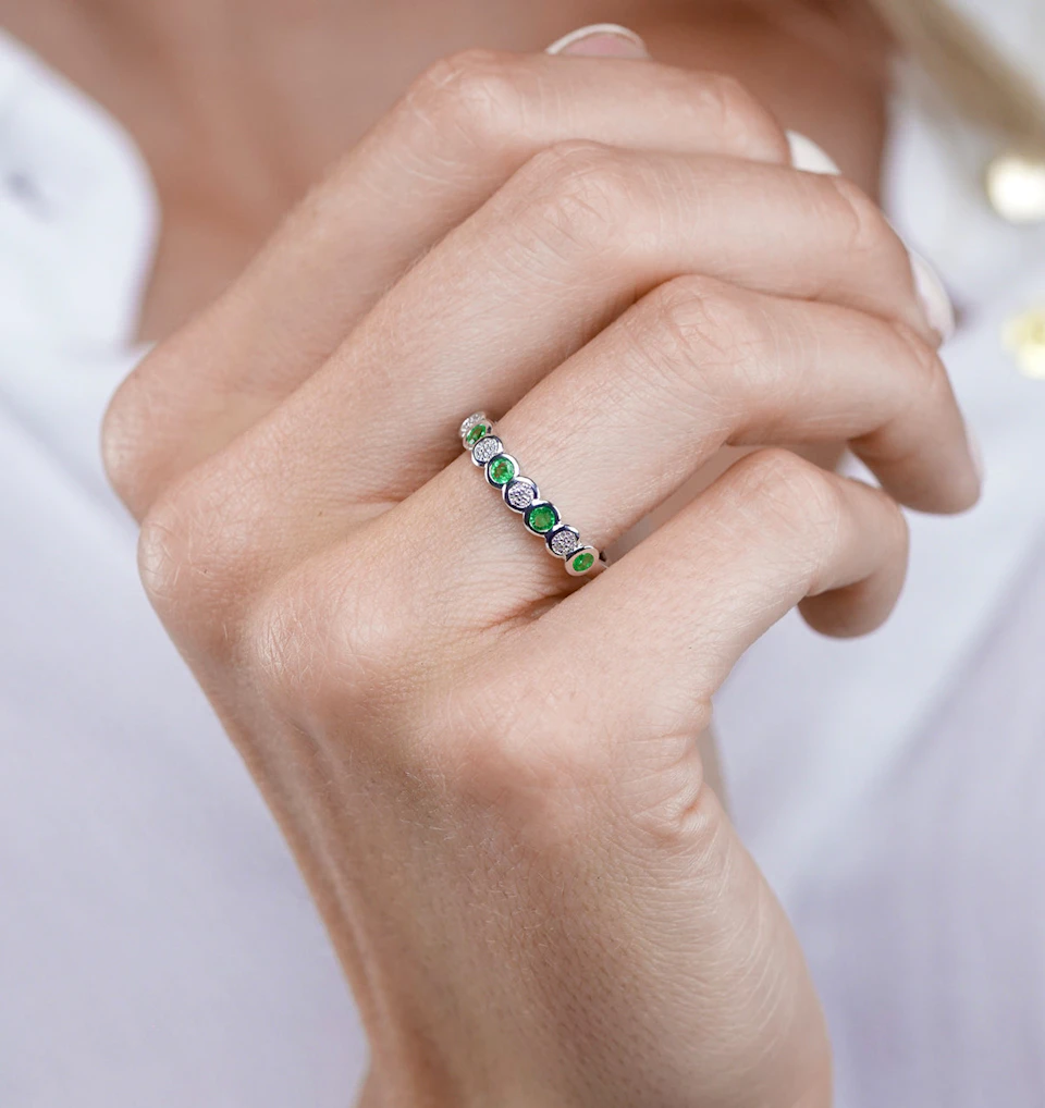 Stellato Emerald and Diamond Eternity Ring in 9K White Gold - SIZE I