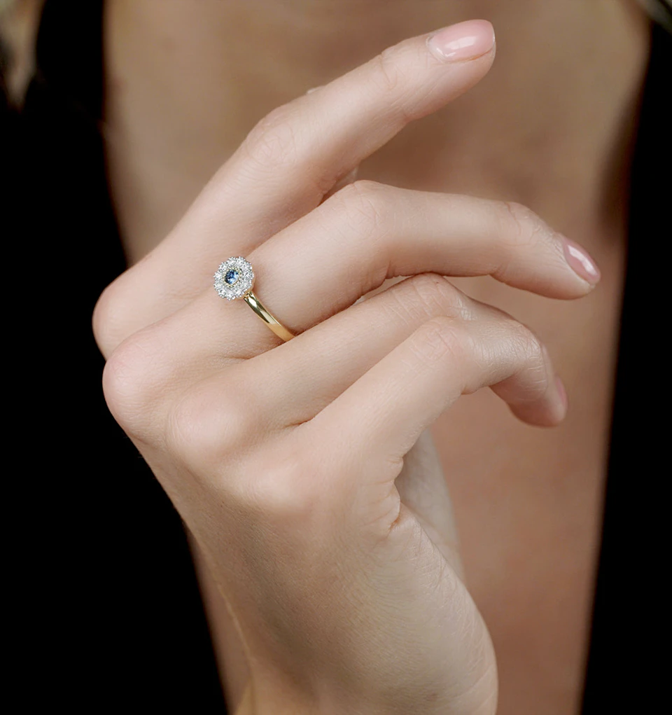 Sapphire and Diamond Halo Ring in 18K Gold - Asteria Collection