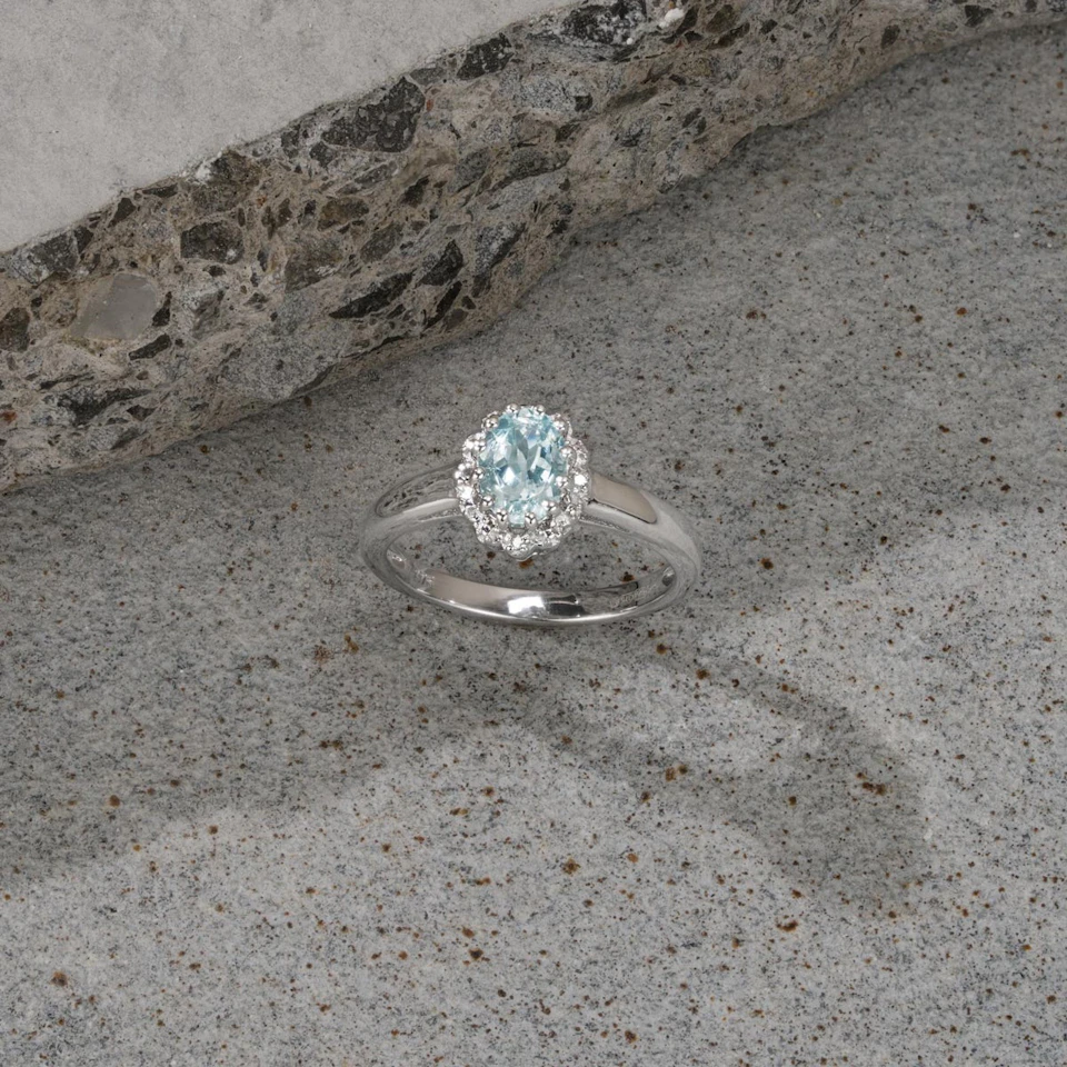 Aquamarine 0.70CT And Diamond 9K White Gold Ring