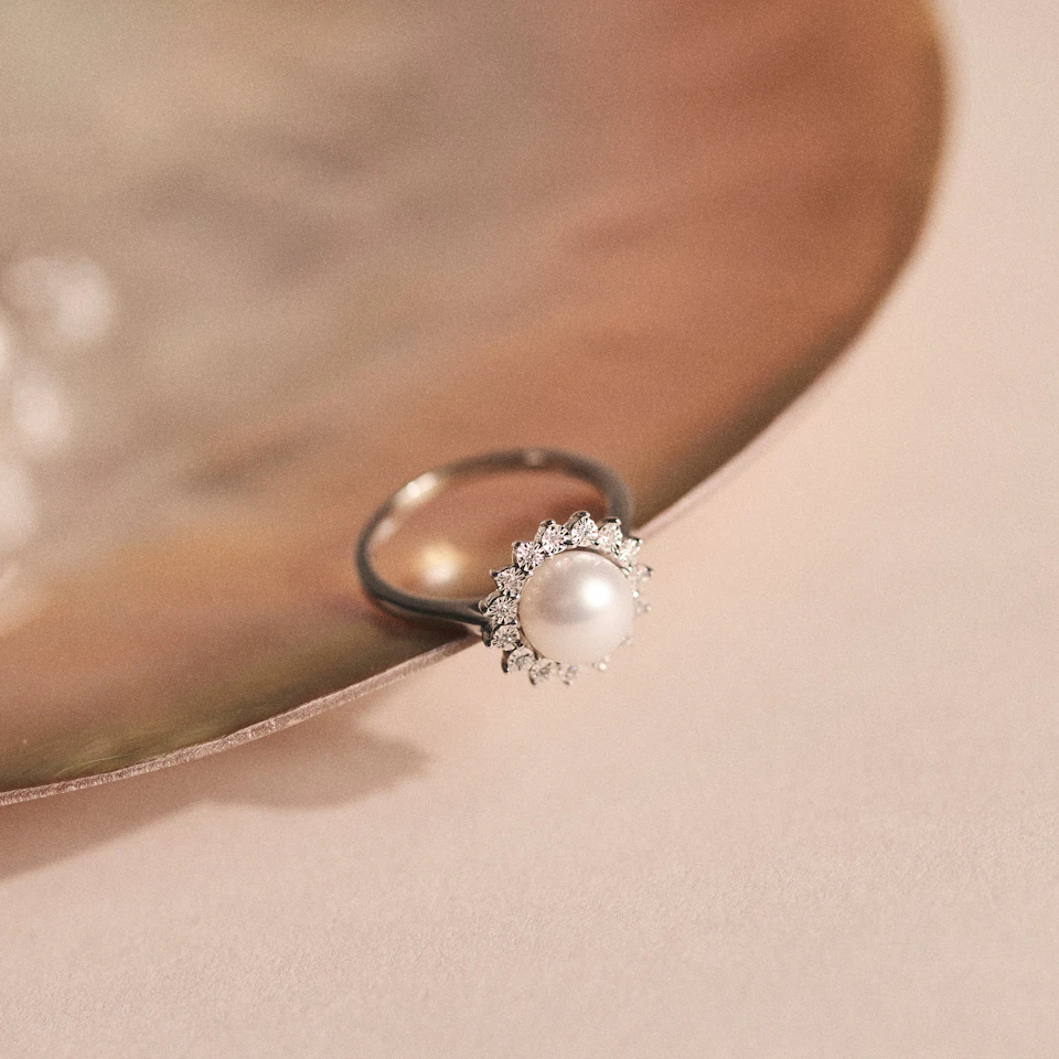 Stellato Collection Pearl and Diamond Ring 0.05ct in 9K White Gold