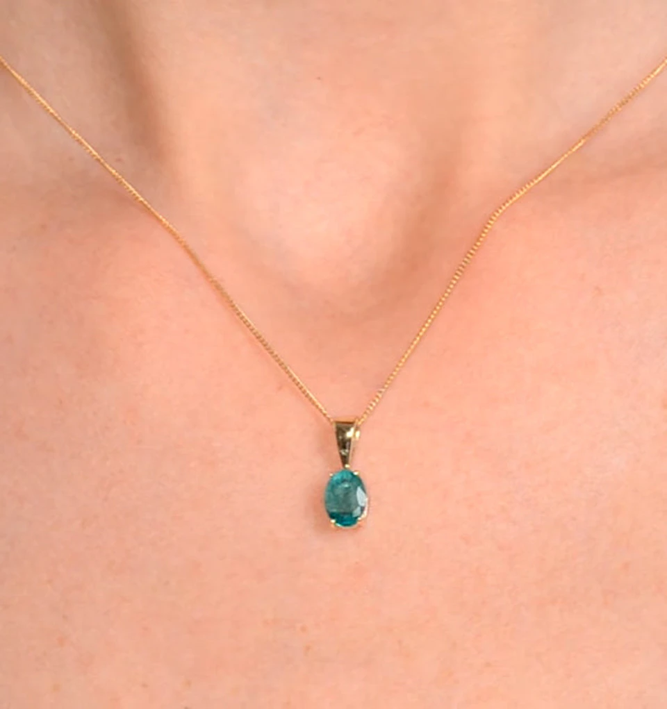 Emerald 7 x 5mm 18K Yellow Gold Pendant Necklace