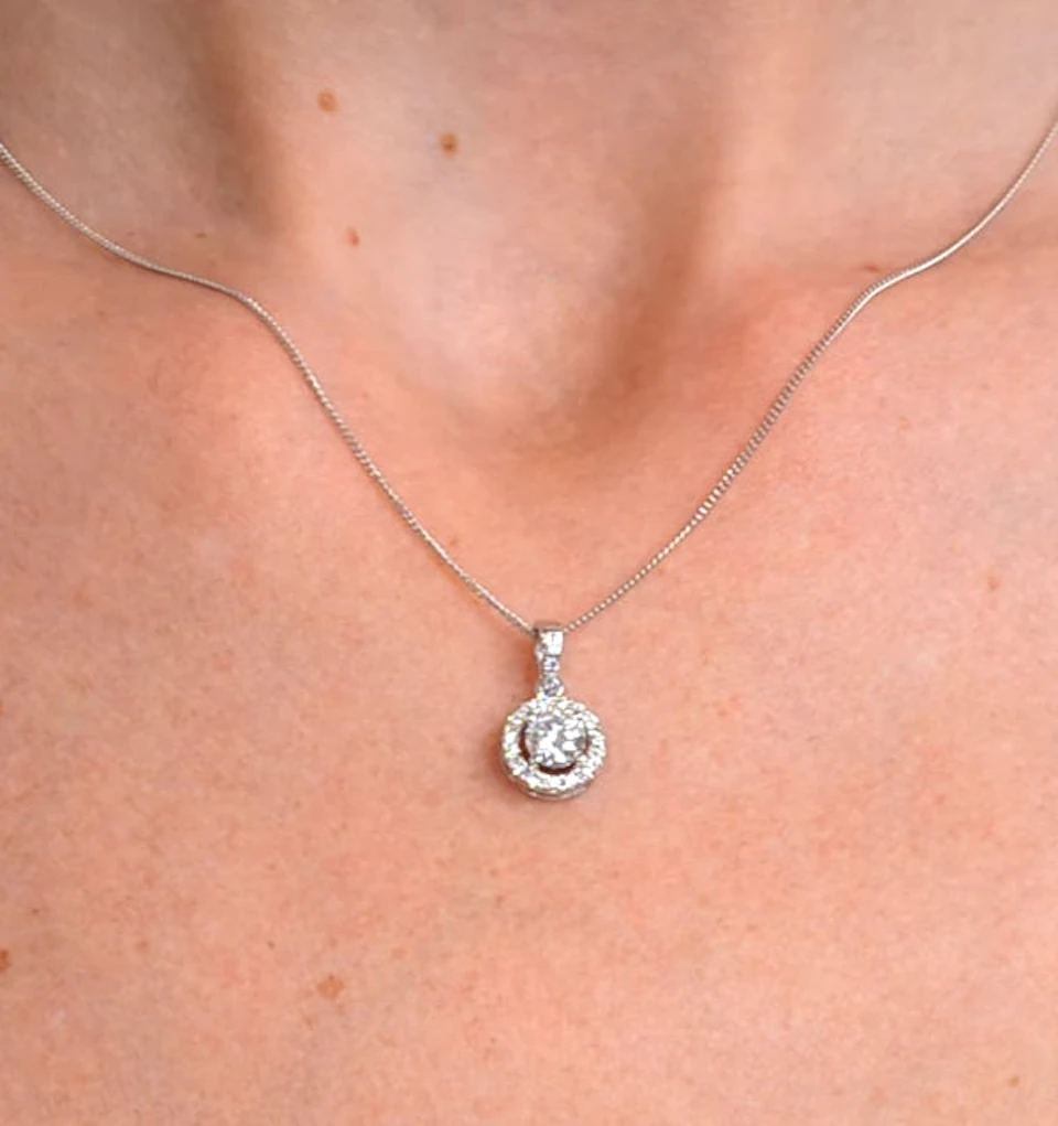 Ella Lab Diamond Halo Necklace in 18K White Gold 0.71ct G/VS1