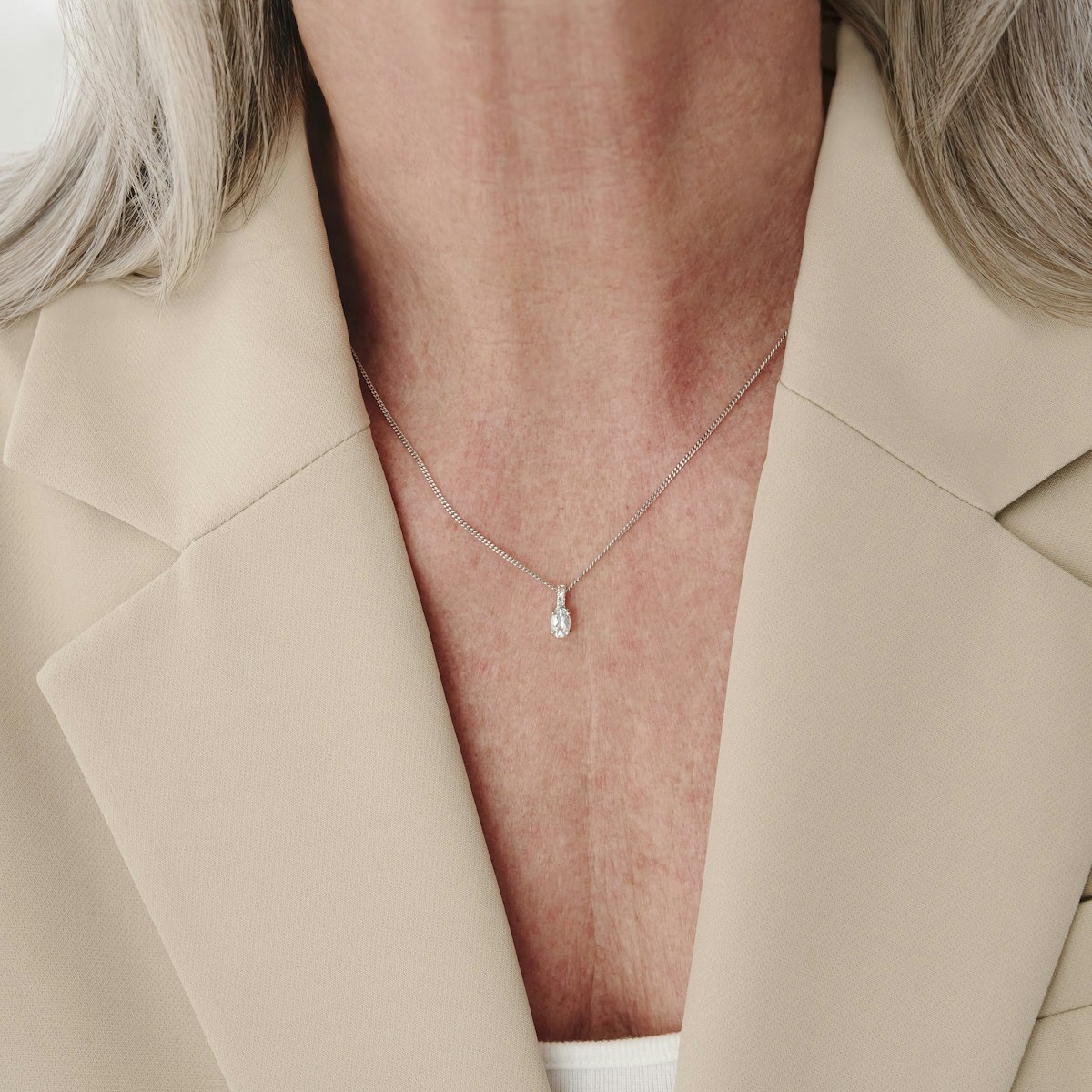 Aquamarine 0.34CT And Diamond 9K White Gold Pendant Necklace