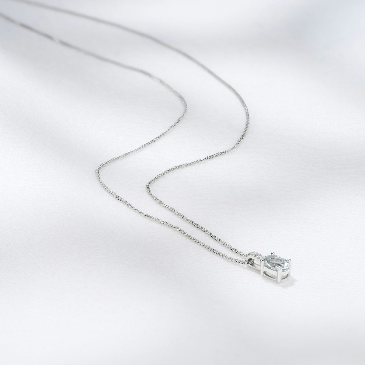 Aquamarine 0.34CT And Diamond 9K White Gold Pendant Necklace