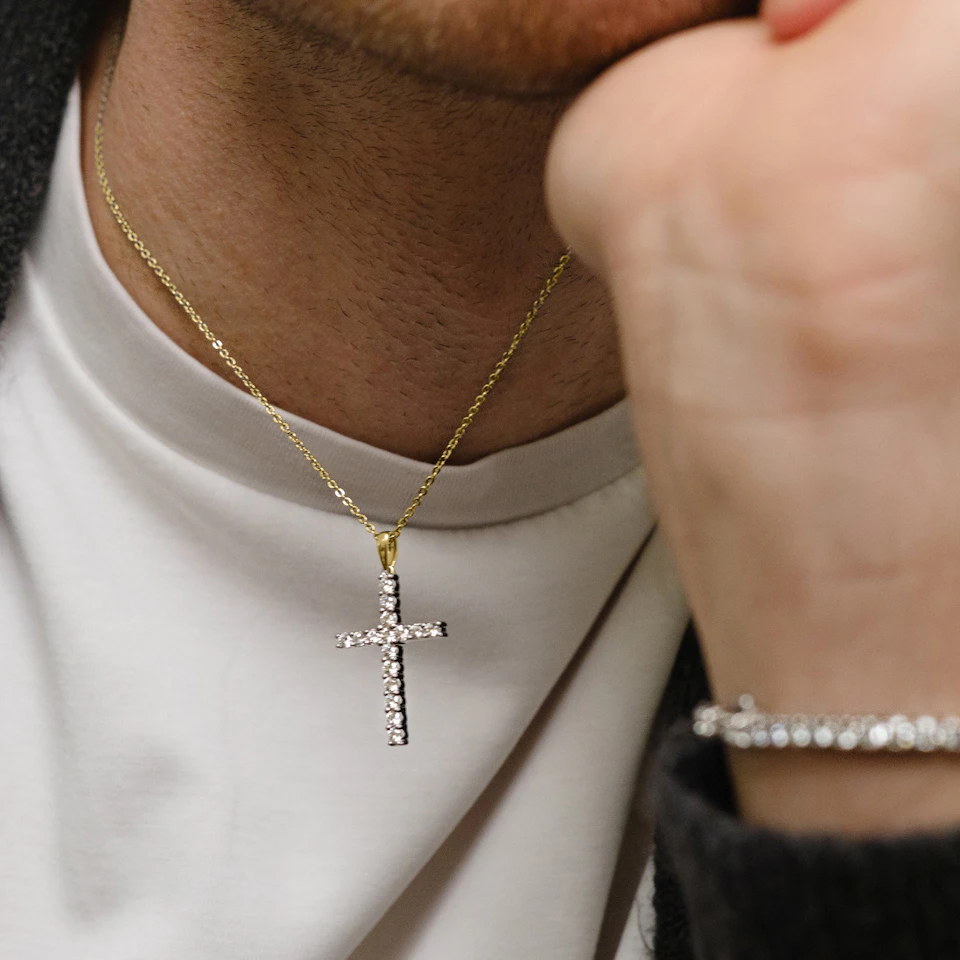 Lab Diamond Cross Necklace Pendant 0.22ct set in 18K Gold Vermeil