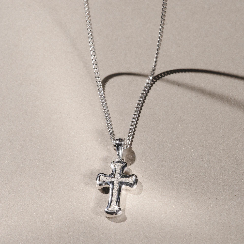 Men’s 0.15ct Lab Grown Diamond Cross Pendant Necklace in Sterling Silver