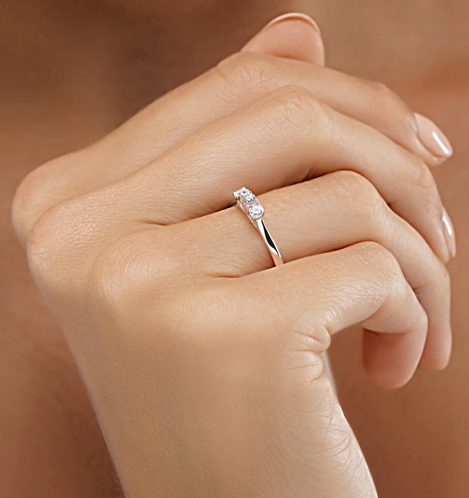 Lab Diamond 3 Stone Trilogy Ring 0.25ct H/Si Set in 9K White Gold