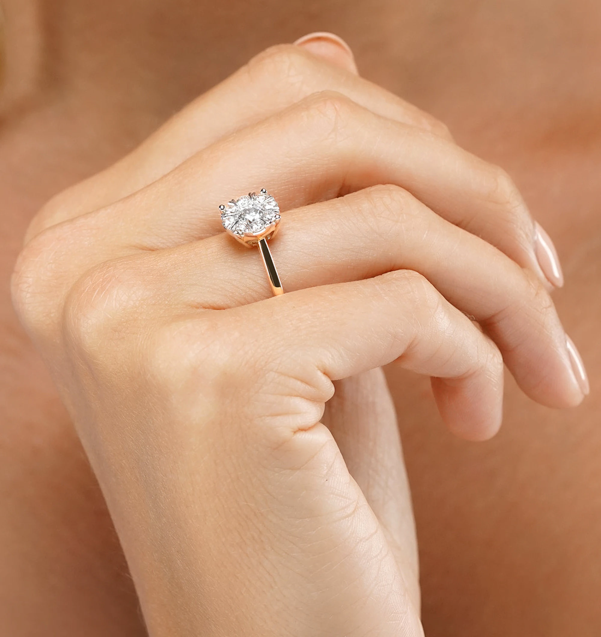 1 Carat Lab Diamond Cluster Solitaire Ring H/Si in 9K Gold