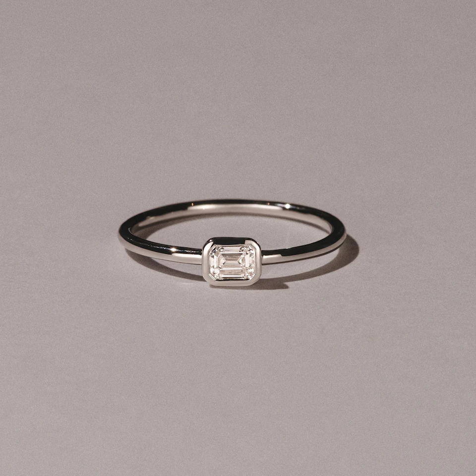 Horizon Emerald Cut Lab Diamond Solitaire Ring 0.25ct H/SI in 9K White Gold