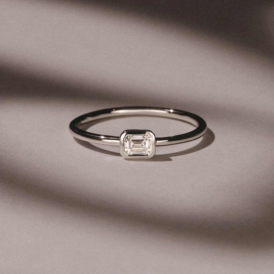 Horizon Emerald Cut Lab Diamond Solitaire Ring 0.25ct H/SI in 9K White Gold