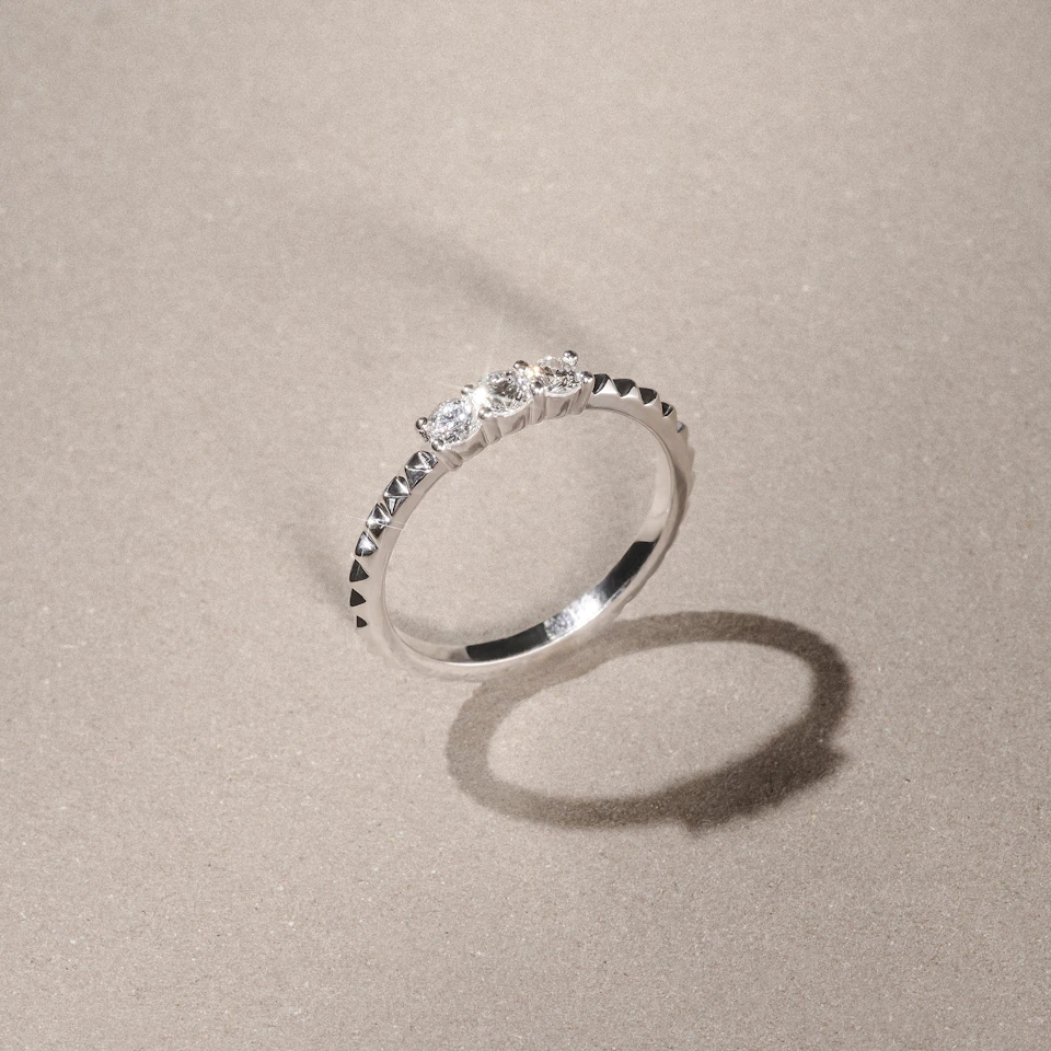 Era 0.34ct Round Cut Lab Diamond 5 Stone Ring in 925 Silver