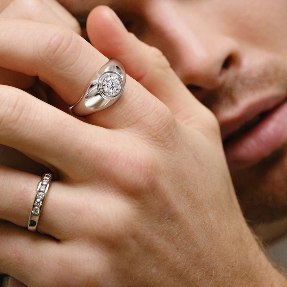 Axis Men's Lab Diamond Signet Ring 1.00ct Round Cut Set in 9k White Gold