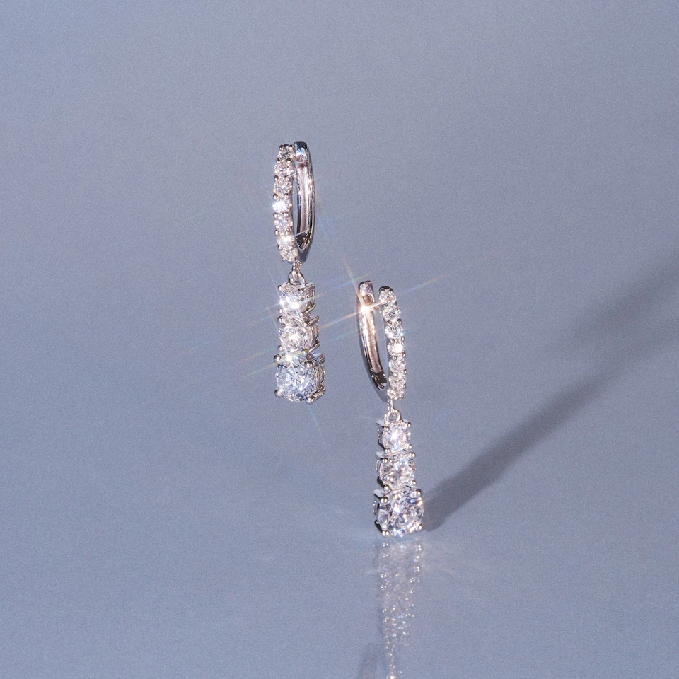 Lab Diamonds Drop Earrings 2ct Set in 9K White Gold