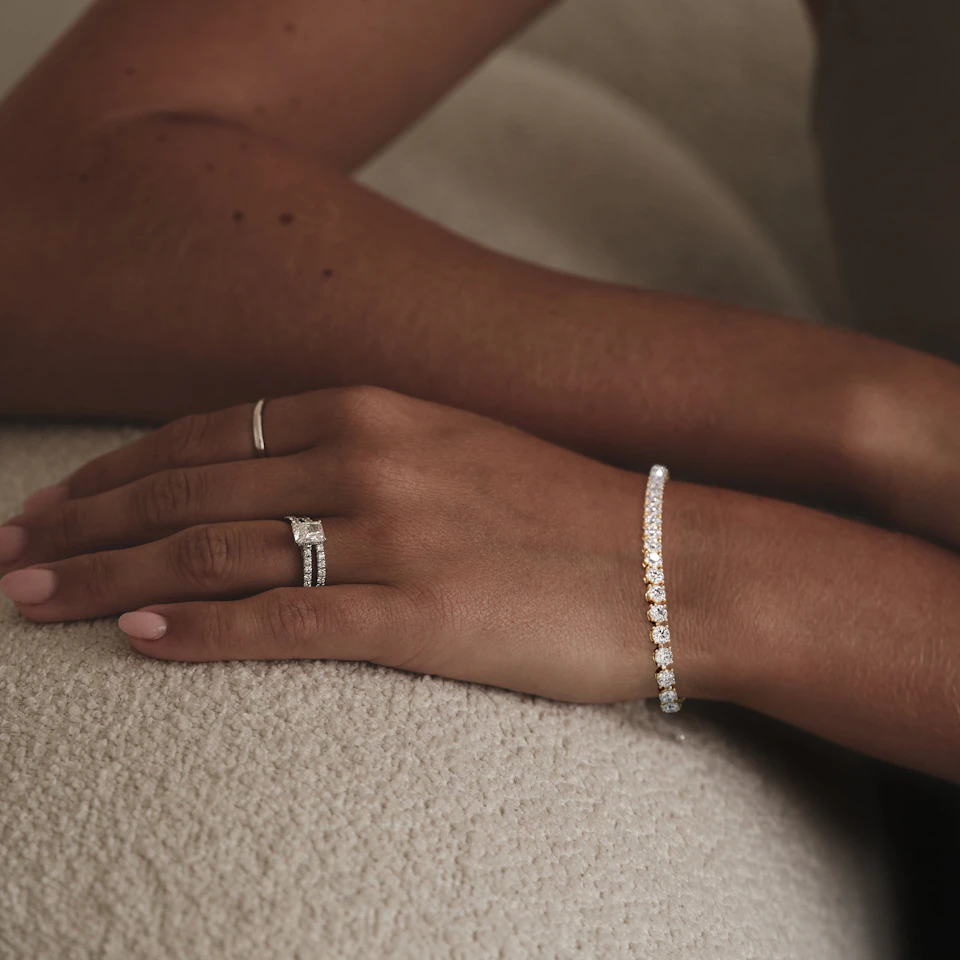LUXE 12.00ct Lab Diamond Tennis Bracelet with IGI Certified Brilliant-Cut Diamonds in 18K Yellow Gold