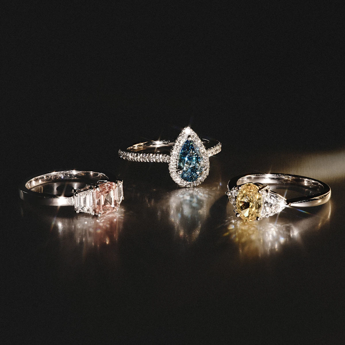 Aurora Pink Lab Diamond Emerald Cut and Trillion 1.70ct Ring in Platinum - Elara Collection