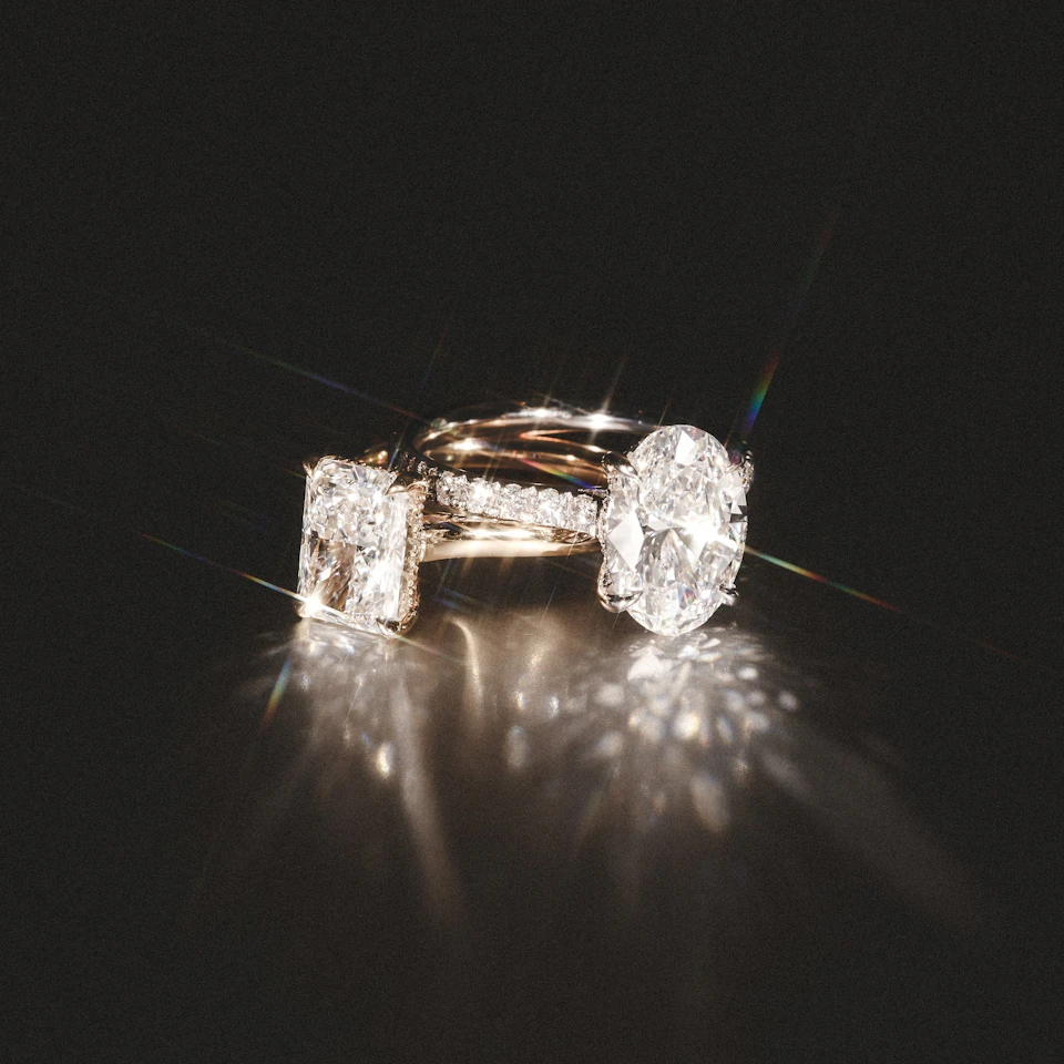 Amora Radiant 3.00ct Lab Diamond Engagement Ring G/VS1 Set in 18K Gold