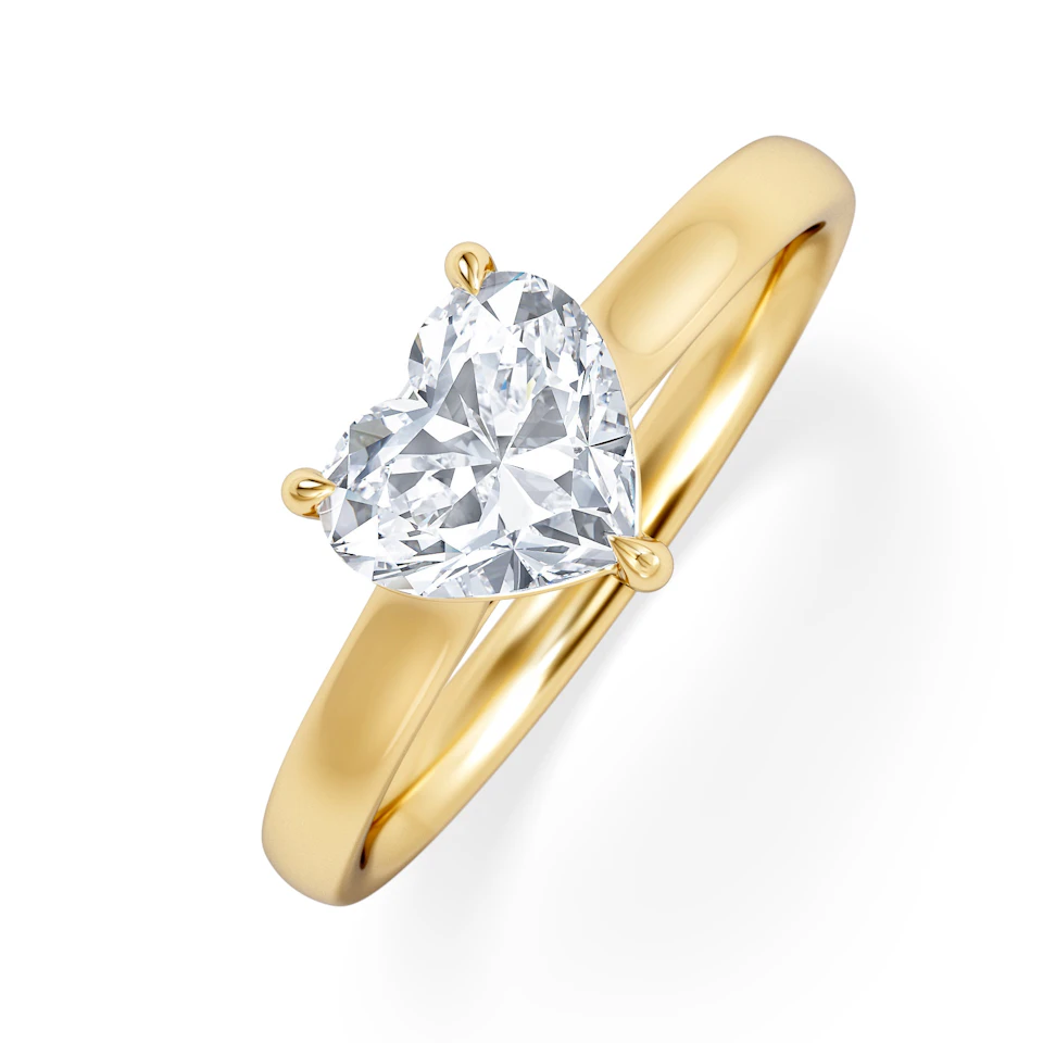 Amora Heart 1.00ct Lab Diamond Engagement Ring F/VS Set in 18K Gold
