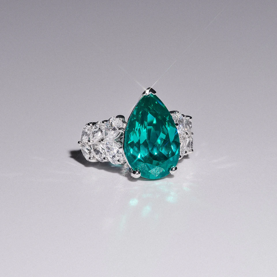 7.00ct Pear Cut Lab Paraíba Ring with Lab Diamond Shoulders in 14K White Gold