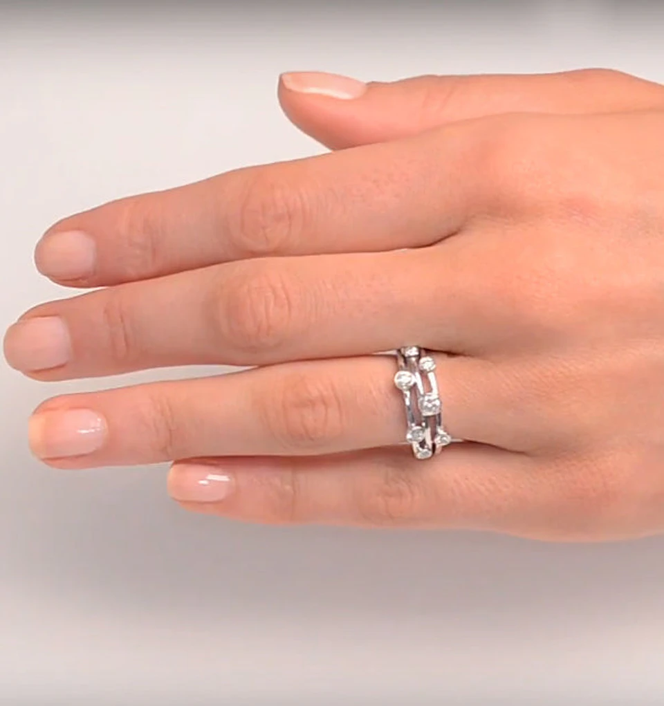 Rain Drops Diamond 0.50ct And 18K White Gold Rubover Ring