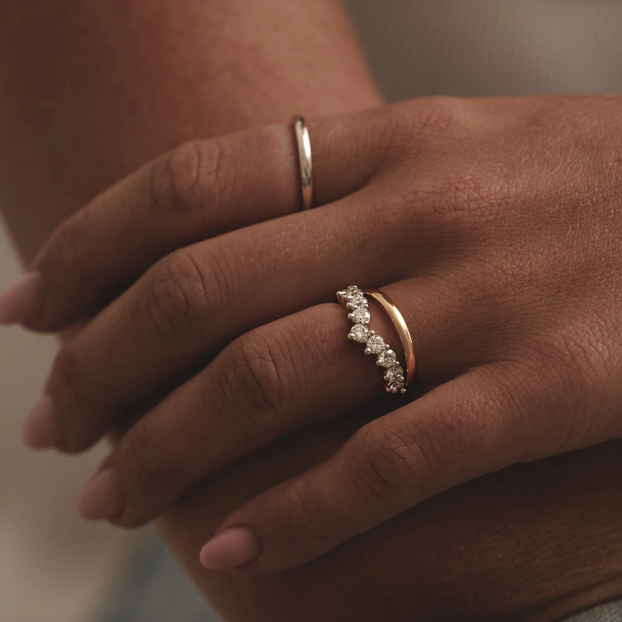 Amora 18K White Gold Wedding Ring