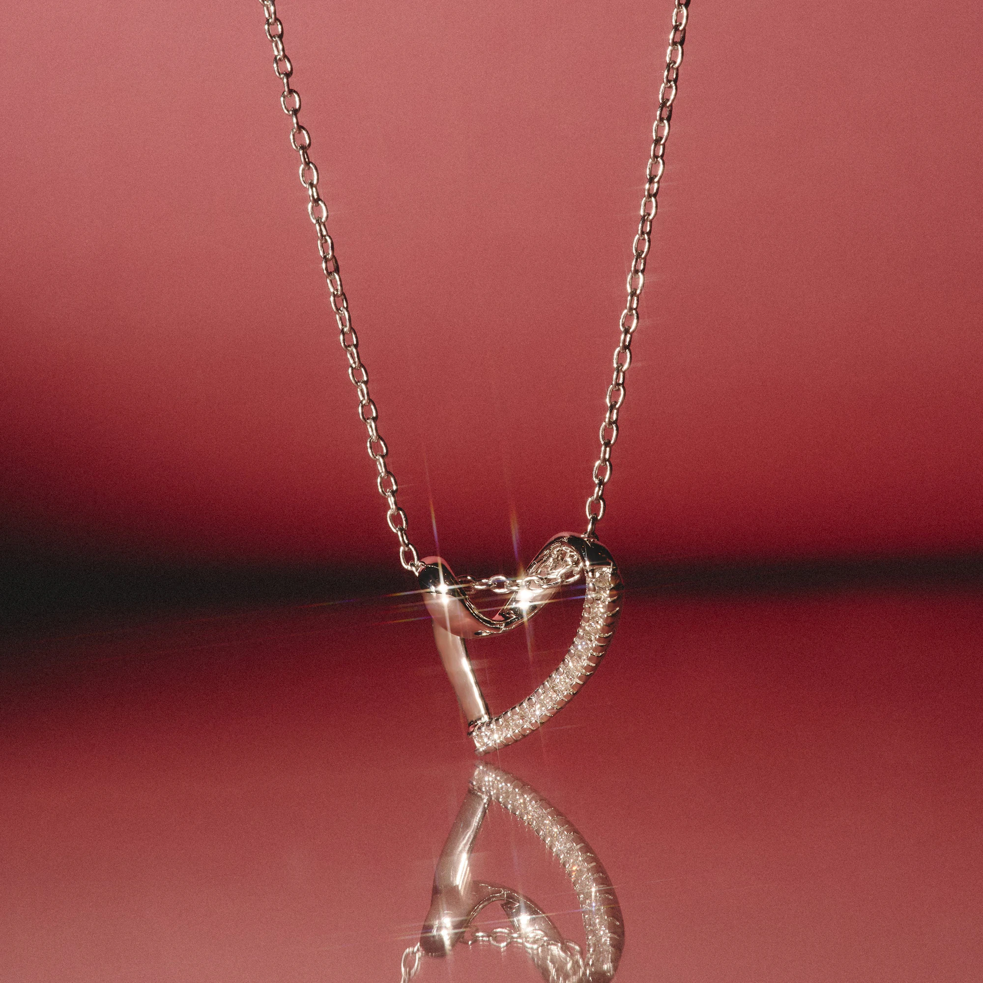 Lab Diamond Heart Necklace Pendant 0.10ct H/SI Set in 925 Silver