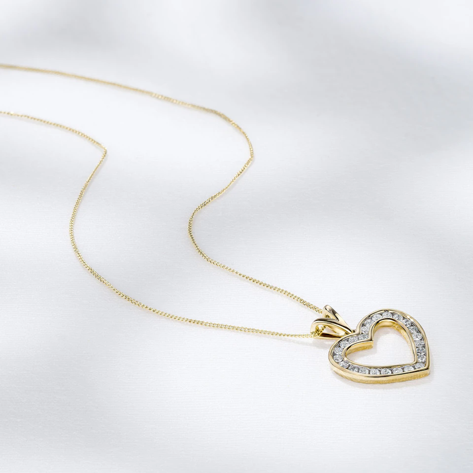 0.50ct Lab Diamond Heart Pendant Necklace H/SI Quality in 9K Yellow Gold