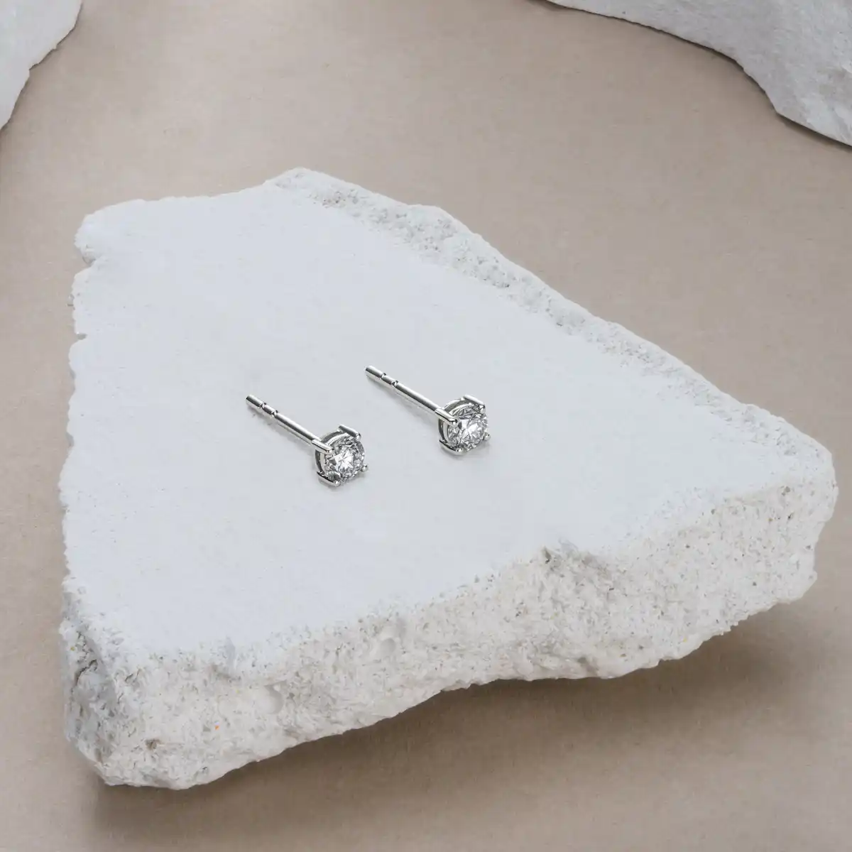 Lab Diamond Studs Earrings 0.30ct H/Si Quality in 9K White Gold - 3mm