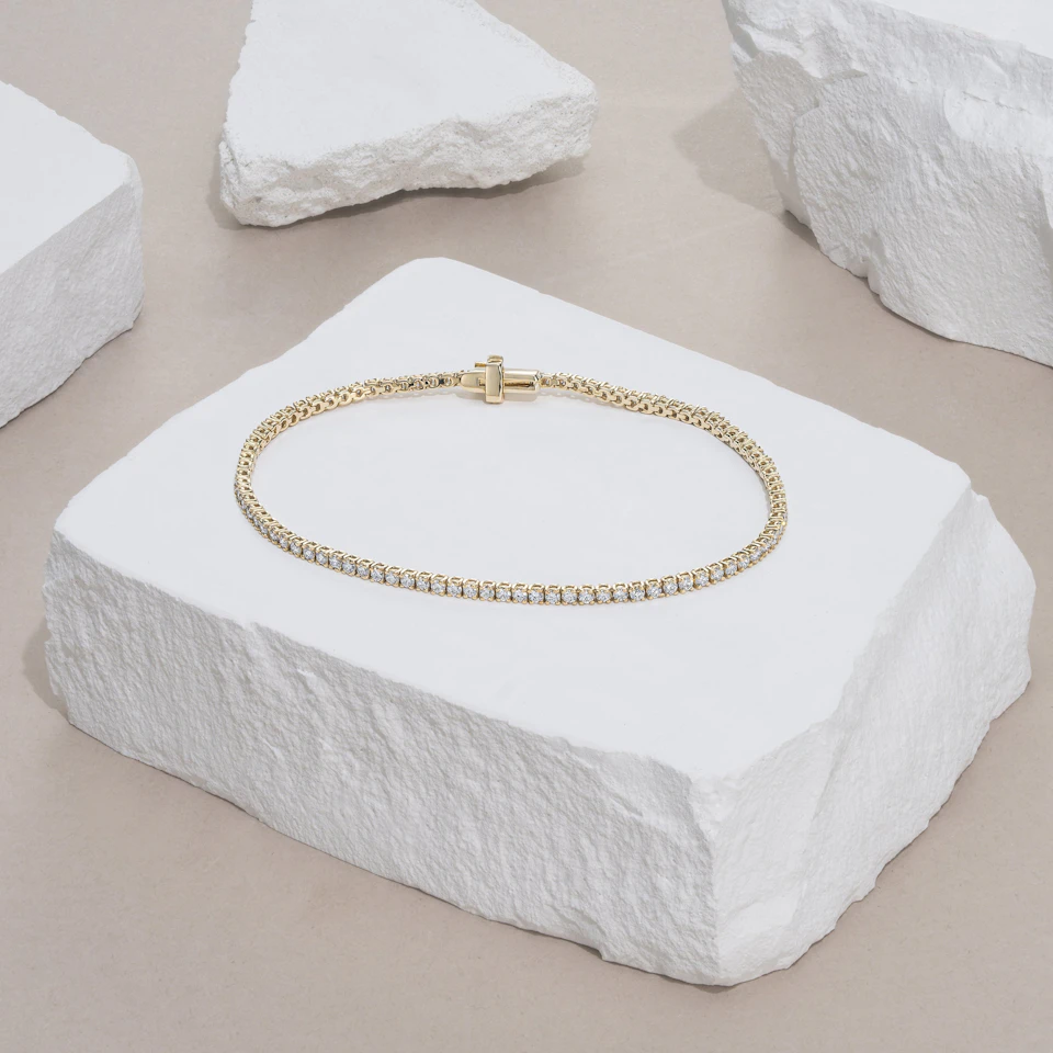2CT Tennis Bracelet Lab Diamonds Claw Set in 9K Yellow Gold