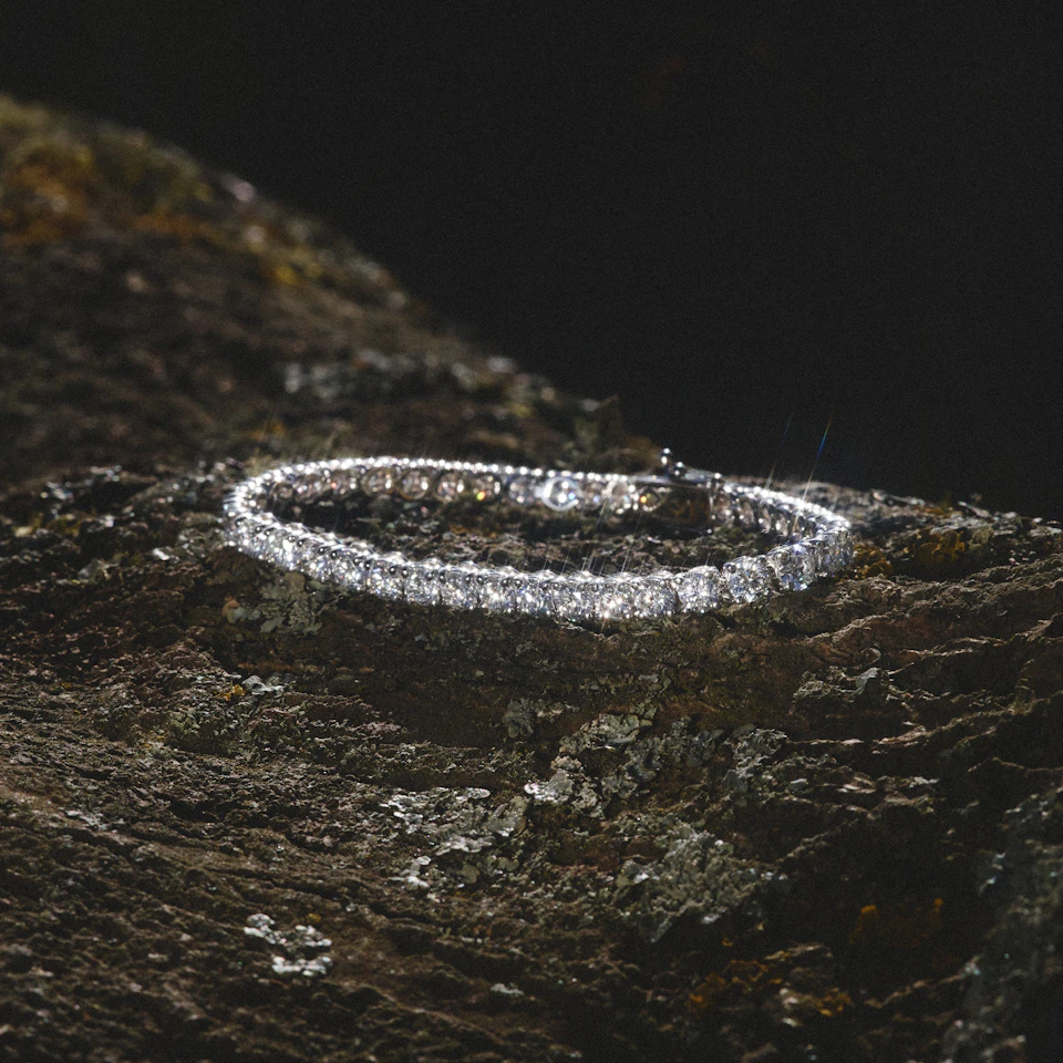 LUXE 19.00ct Lab Diamond Tennis Bracelet with IGI Certified Brilliant-Cut Diamonds in 18K White Gold