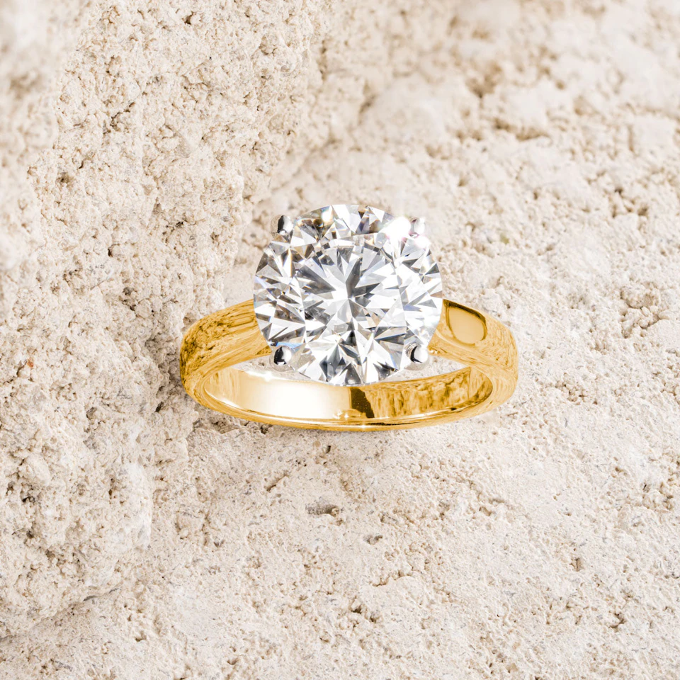 Elysia 5.00ct Lab Diamond Round Cut Engagement Ring in 18K Yellow Gold G/VS1