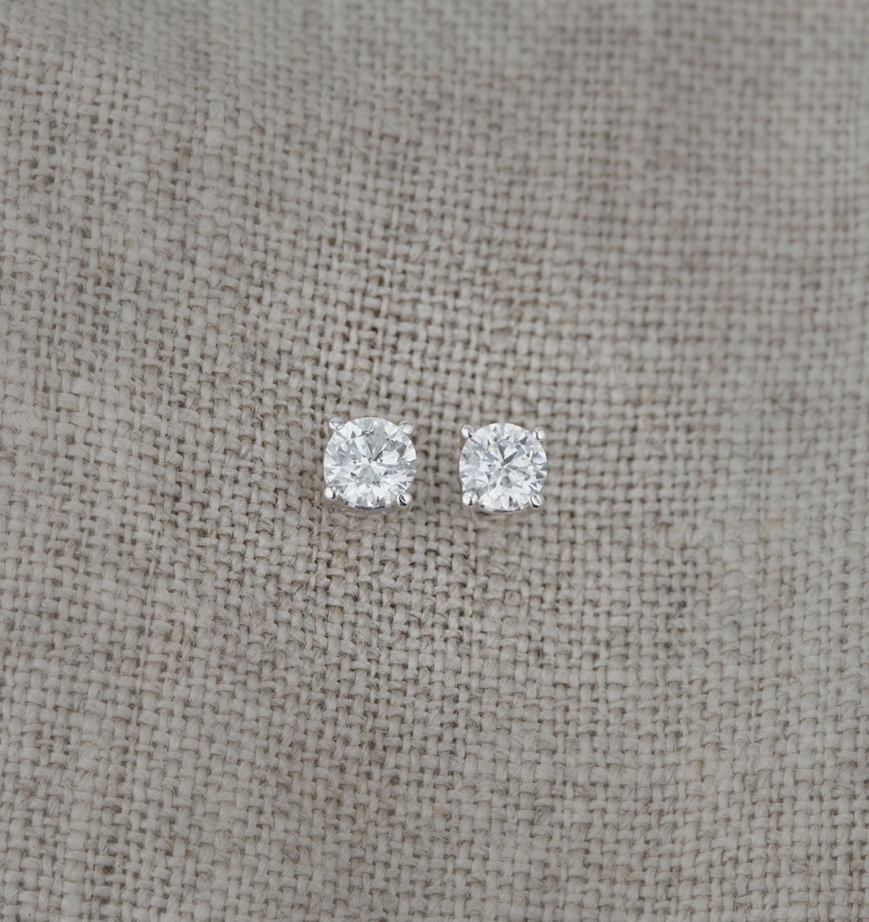 Diamond Earrings 0.40CT Studss Premium Quality in 18K White Gold 3.8mm