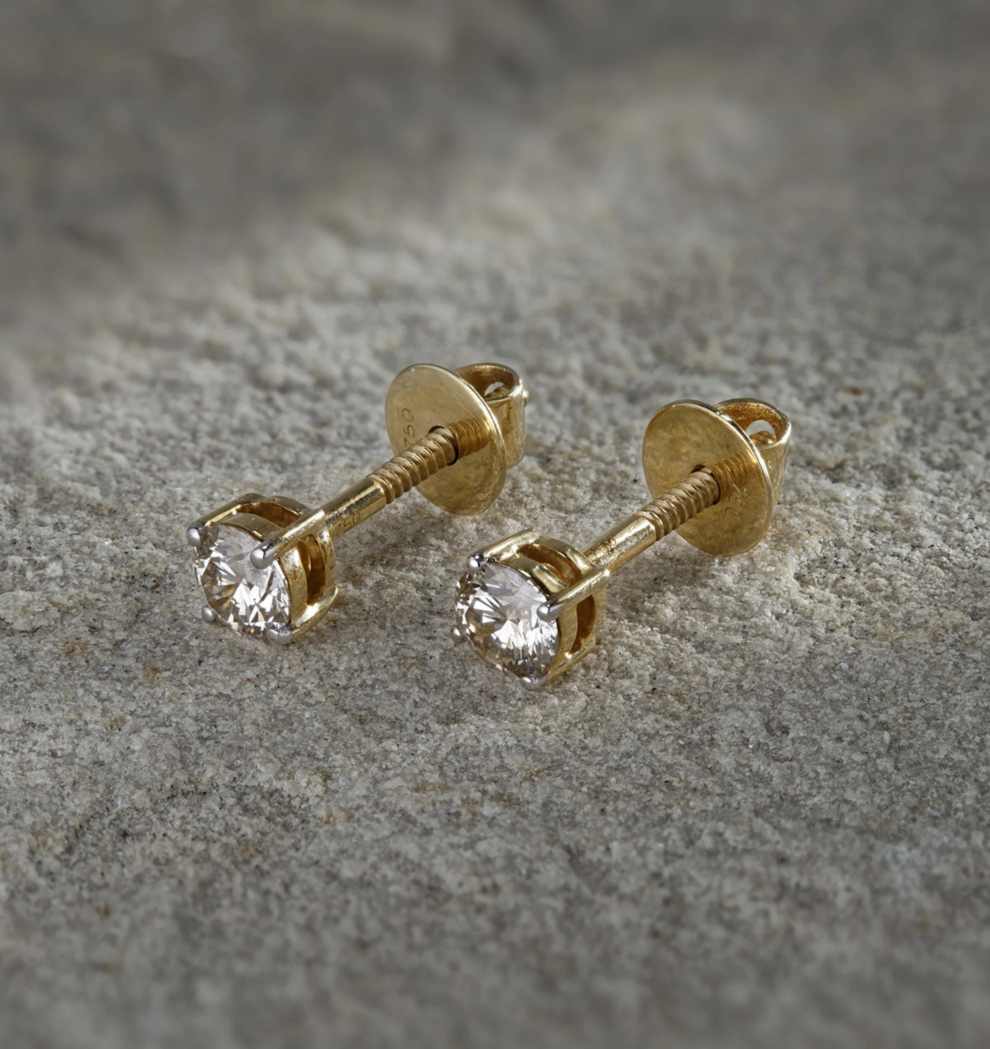 Diamond Stud Earrings 4.1mm 18K Gold - 0.50CT - Premium