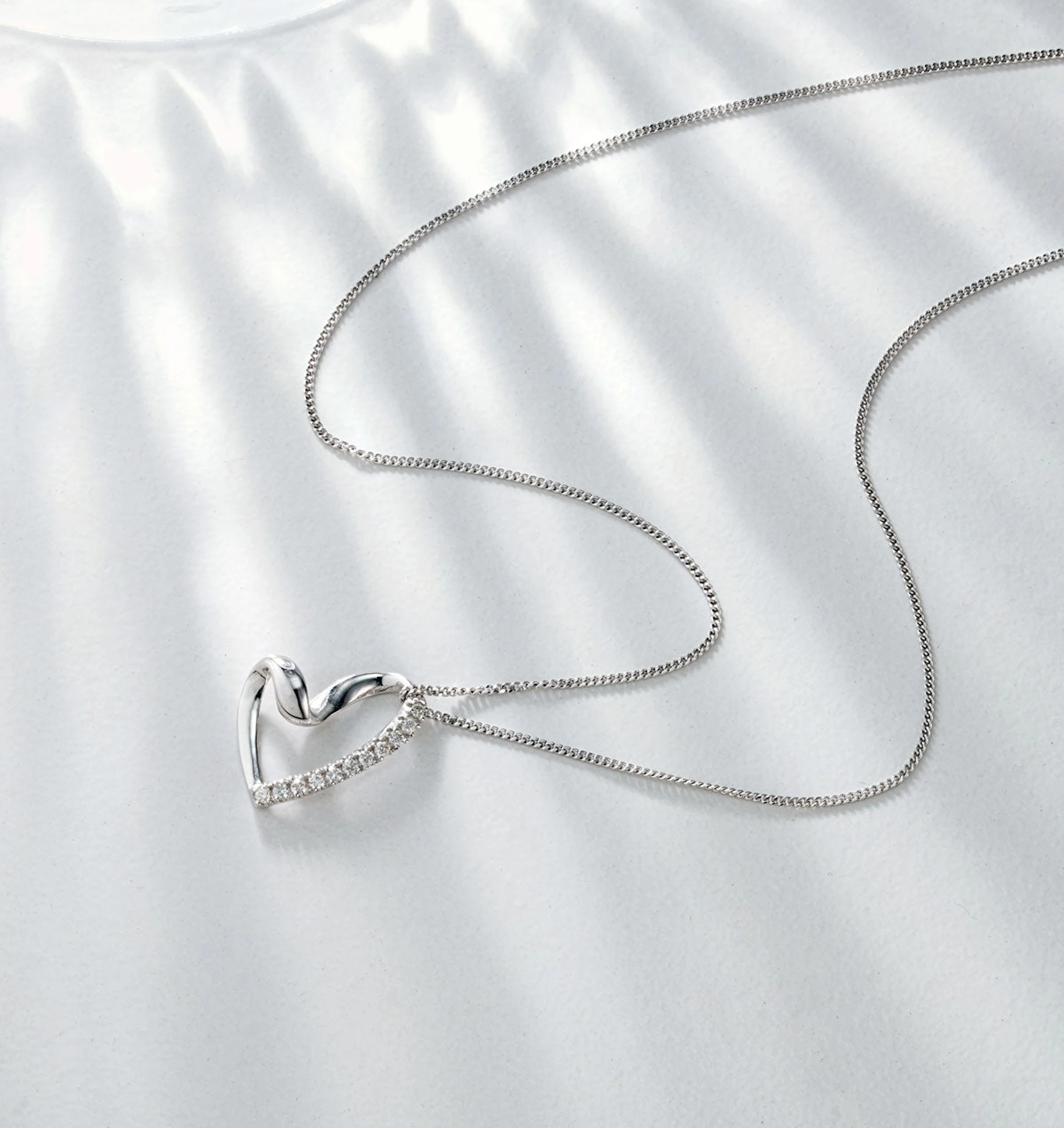 Heart Pendant Necklace 0.10ct Diamond 9K White Gold