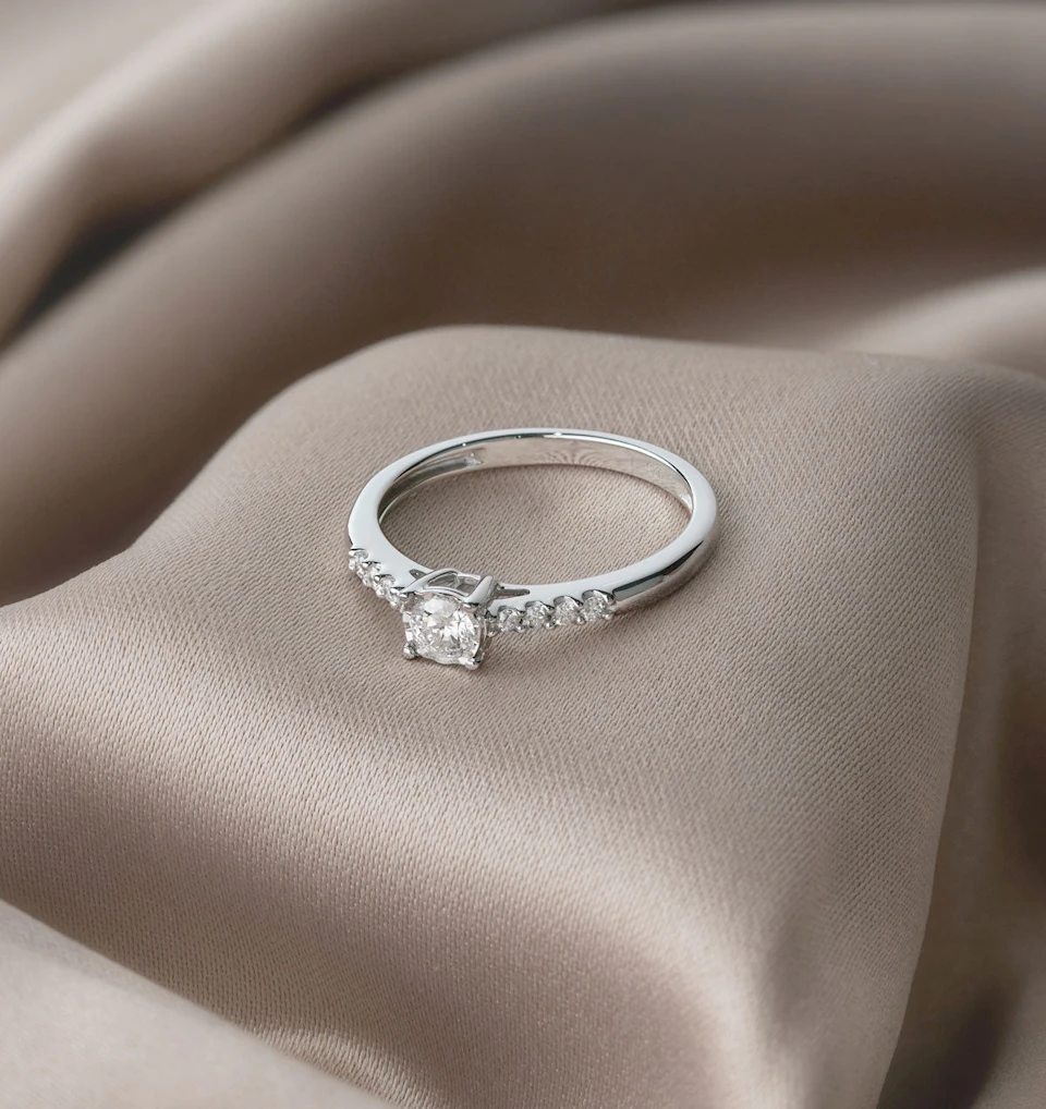 Lab Diamond Side Stone Engagement Ring 0.25ct H/Si in 925 Silver