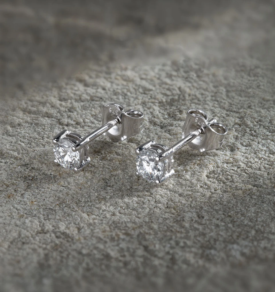 Lab Diamond Studs Earrings 0.50CT F/VS1 Quality Set in Platinum - 4.1mm