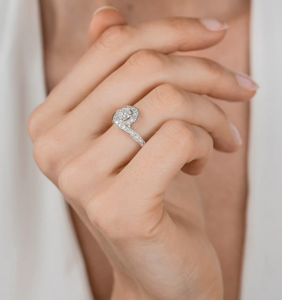 Anais Diamond Engagement Halo Ring Platinum 0.82CT G/VS2