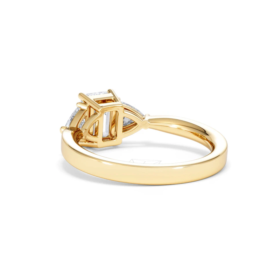 Aurora Lab Diamond Emerald Cut and Trillion 1.70ct Ring in 18K Gold F/VS1